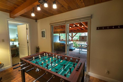 Sierra Springs - 4BR/3BA Holiday Home - image 23