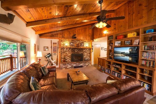 Sierra Springs - 4BR/3BA Holiday Home - image 9