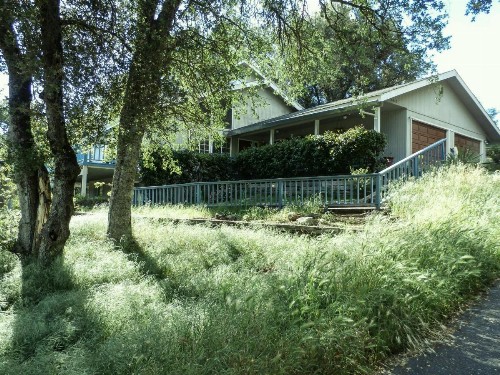 Charming Downstairs Unit - image 28
