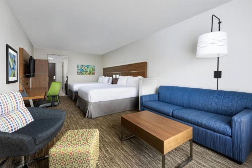 Holiday Inn Express & Suites Oakhurst-Yosemite Park Area an IHG Hotel - image 24
