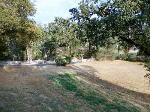 NEW CHARMING 2 BEDROOMS UNIT CLOSE TO EVERYTHING - image 25