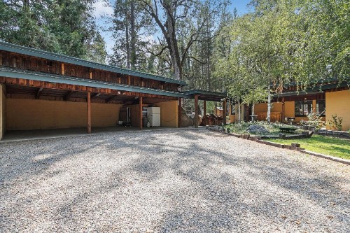 The Ranch- The Ultimate Family Retreat - image 11