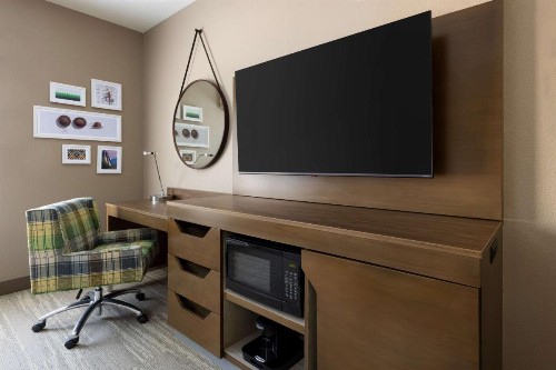 Hampton Inn Oakhurst-Yosemite - image 11