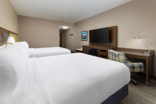Hampton Inn Oakhurst-Yosemite - image 6