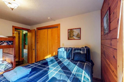 29 Aker Wood - image 8