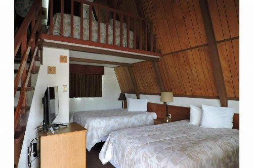 Ranch Motel - image 2