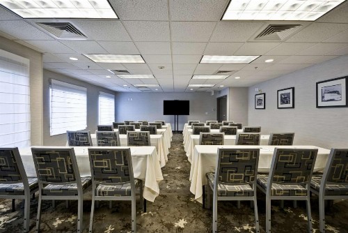 Homewood Suites by Hilton - Oakland Waterfront - image 30