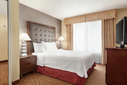 Homewood Suites by Hilton - Oakland Waterfront - image 40