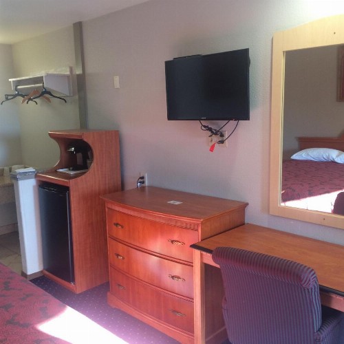 Crown Lodge Motel Oakland - image 3