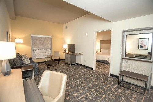 Holiday Inn Oakland Airport an IHG Hotel - image 18
