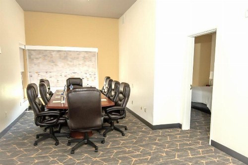 Holiday Inn Oakland Airport an IHG Hotel - image 20