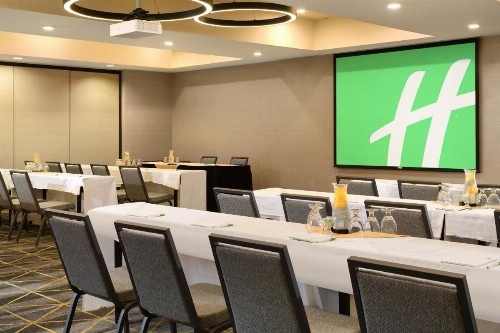Holiday Inn Oakland Airport an IHG Hotel - image 26