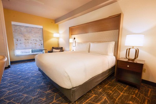 Holiday Inn Oakland Airport an IHG Hotel - image 46