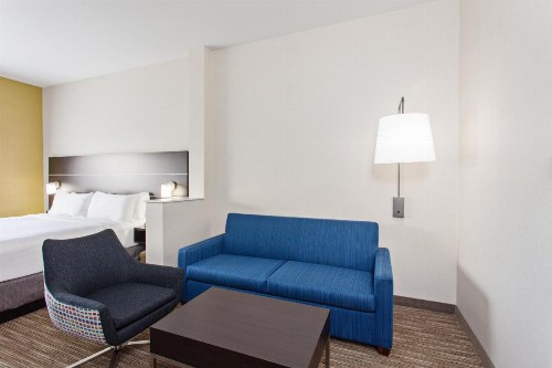Holiday Inn Express & Suites Oakland - Airport an IHG Hotel - image 20