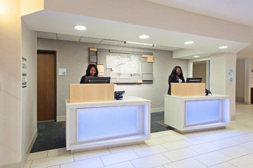 Holiday Inn Express & Suites Oakland - Airport an IHG Hotel - image 26