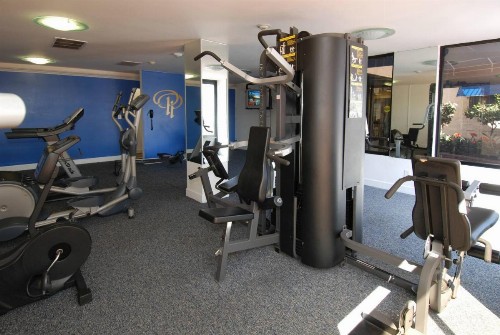Oakland Airport Executive Hotel - image 12