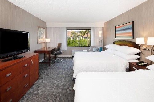 Courtyard by Marriott Oakland Airport - image 11