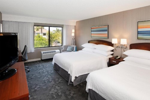 Courtyard by Marriott Oakland Airport - image 12