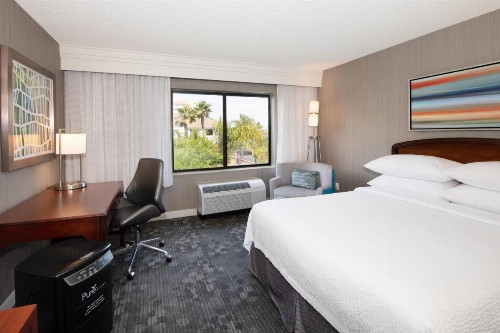 Courtyard by Marriott Oakland Airport - image 21