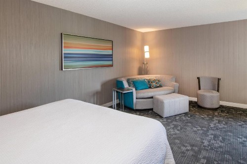 Courtyard by Marriott Oakland Airport - image 36