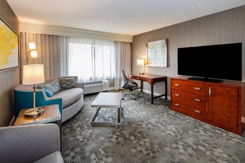 Courtyard by Marriott Oakland Airport - image 37