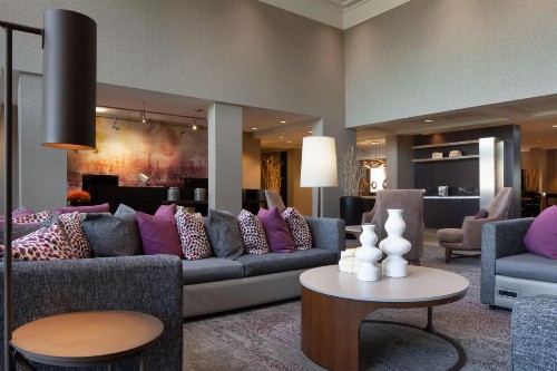 Courtyard by Marriott Oakland Airport - image 8