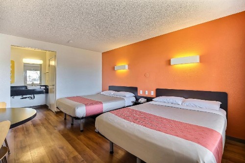 Motel 6-Oakland CA - Embarcadero - image 12