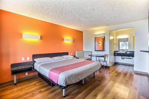 Motel 6-Oakland CA - Embarcadero - image 39