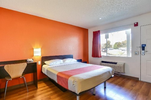 Motel 6-Oakland CA - Embarcadero - image 5