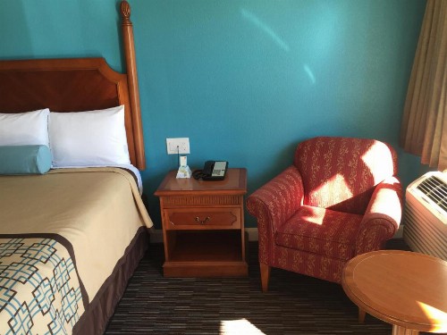 Continental Lodge - image 12