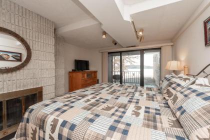 104B - Lakefront One Bedroom Condo with 2 Fireplaces & Flat Screen TV! - image 7