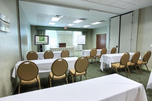 Holiday Inn Hotel & Suites Ocala Conference Center an IHG Hotel - image 7
