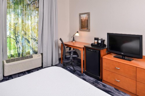 Fairfield Inn & Suites by Marriott Ocala - image 10