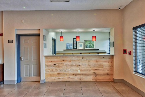 Country Inn & Suites by Radisson Ocala FL - image 24