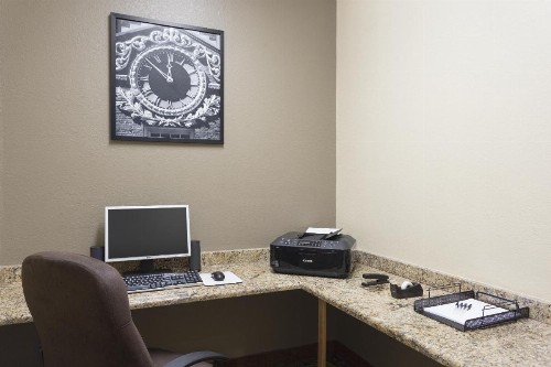 Country Inn & Suites by Radisson Ocala FL - image 41