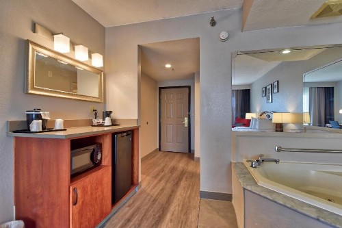 Country Inn & Suites by Radisson Ocala FL - image 46
