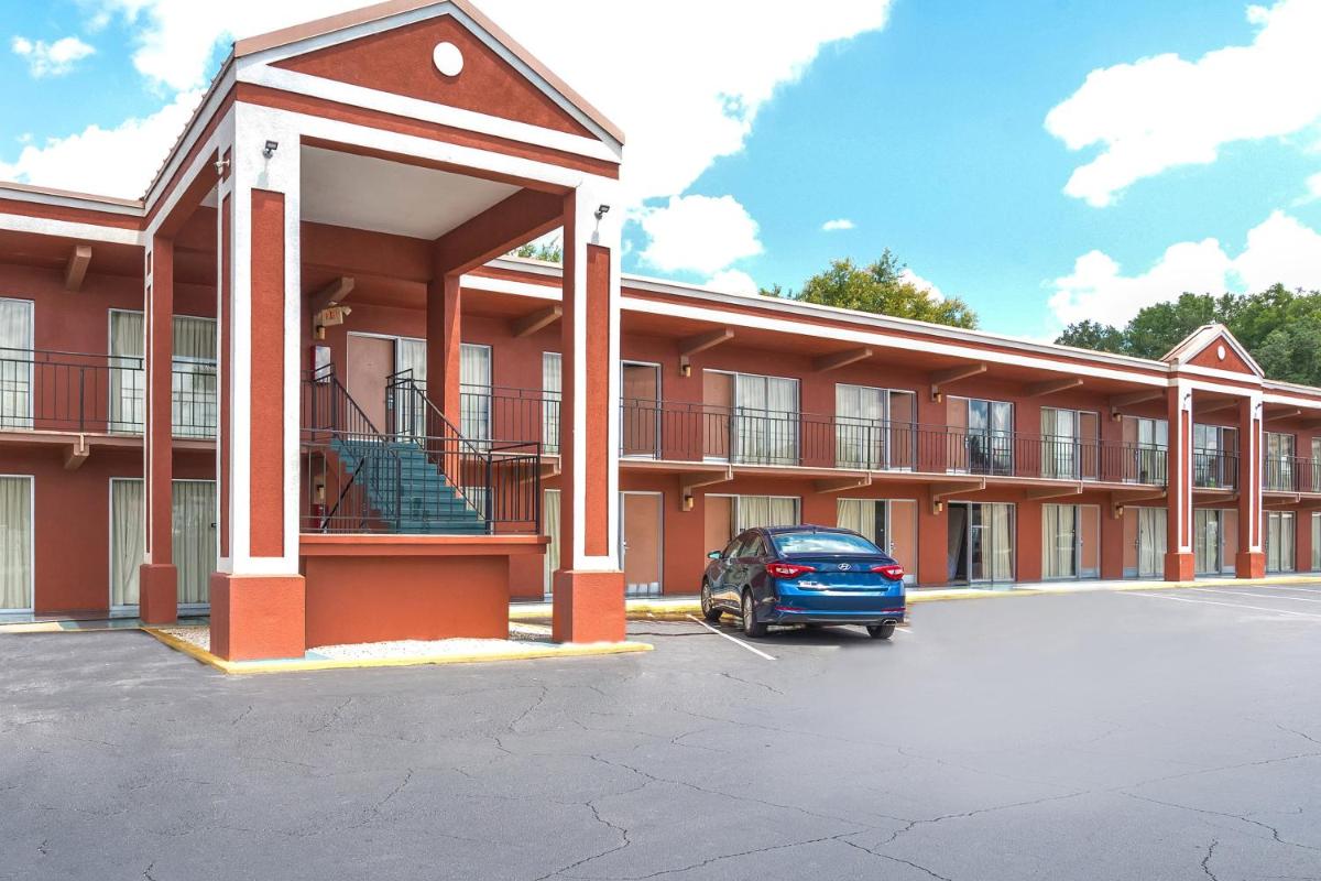 OYO Hotel Mustang Silver Spring FL - main image