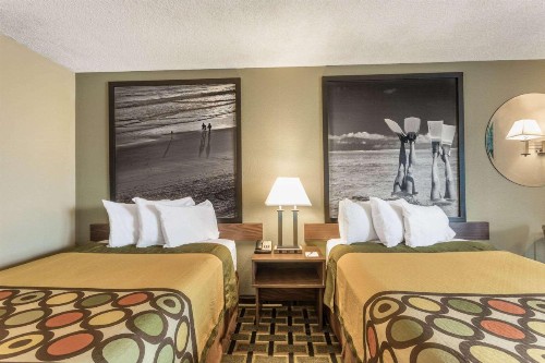 Super 8 by Wyndham Ocala I-75 - image 29