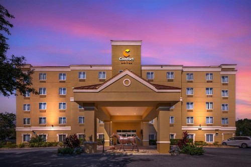 Comfort Suites Ocala North - image 21