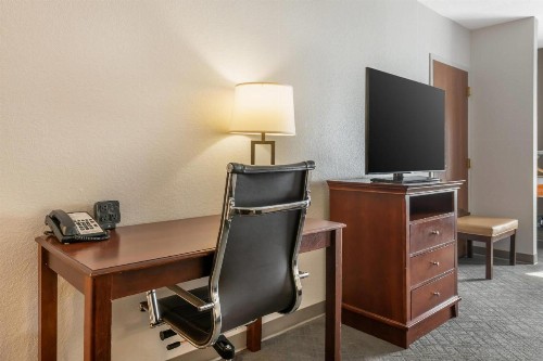 Comfort Suites Ocala North - image 5
