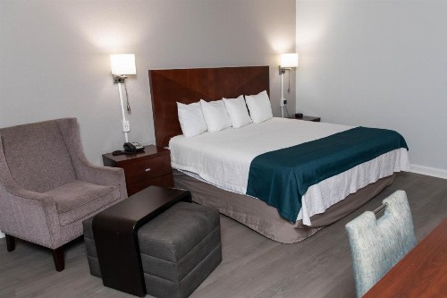 Days Inn by Wyndham Ocala West - image 20