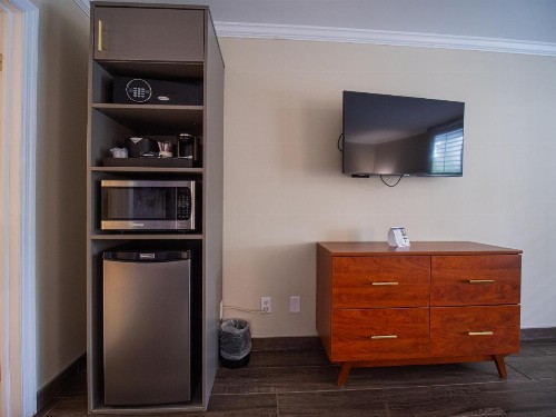 Equus Inn - image 11