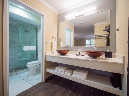 Equus Inn - image 13