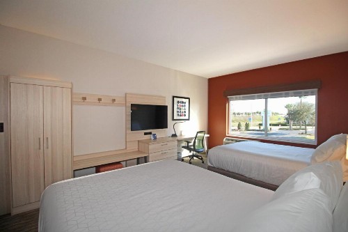 Holiday Inn Express & Suites Ocala an IHG Hotel - image 34