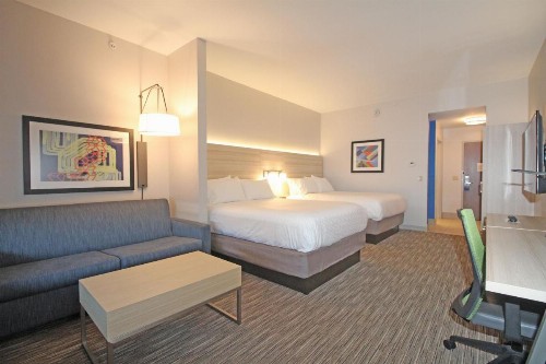 Holiday Inn Express & Suites Ocala an IHG Hotel - image 4