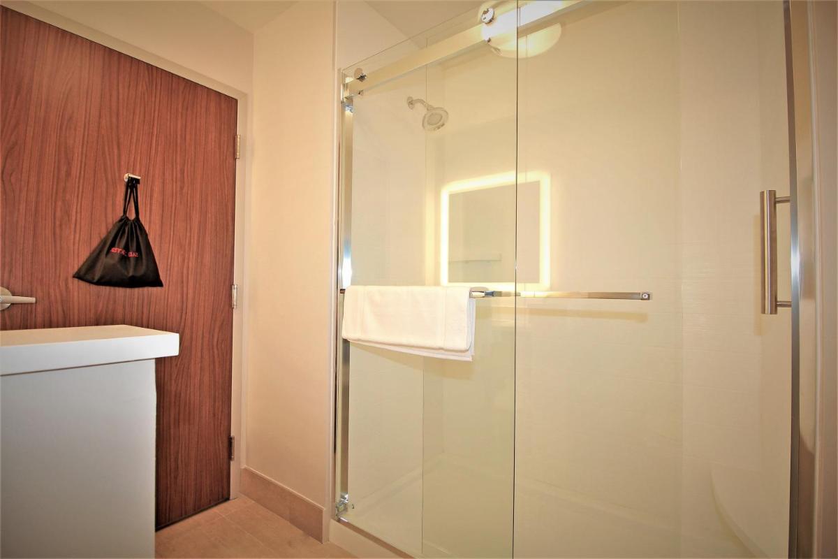 Holiday Inn Express & Suites Ocala an IHG Hotel - image 5