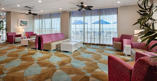 Port-O-Call Hotel - image 12