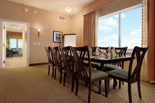 Hilton Suites Ocean City Oceanfront - image 36