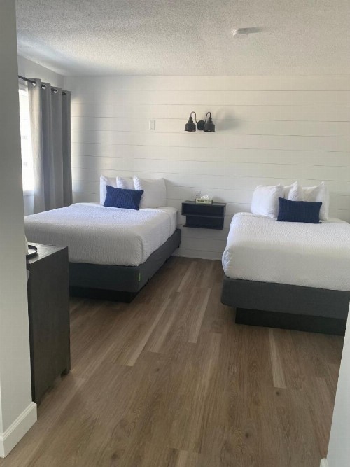 Bedtime Inn and Suites - image 13