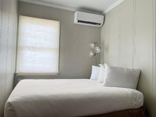 Kings Arms Motel - image 25